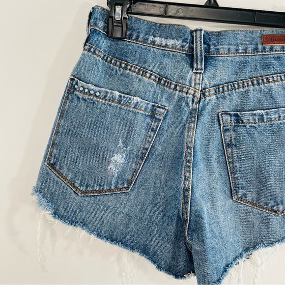 BlankNYC The Barrow Vintage High Rise Distressed Cutoff Denim Shorts 27 - Picture 10 of 10